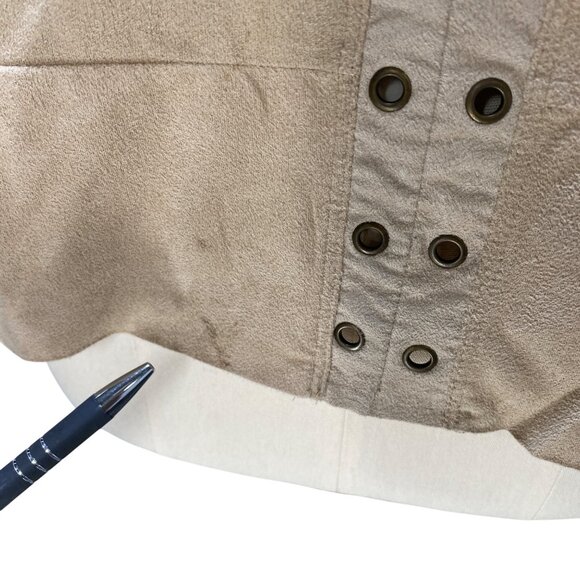 Sleeveless Suede‎ Lace-Up Top With Grommet Detail - Picture 3 of 10